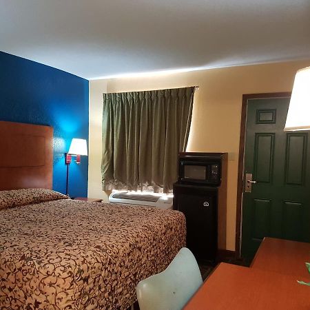 ויקטוריה Executive Inn מראה חיצוני תמונה