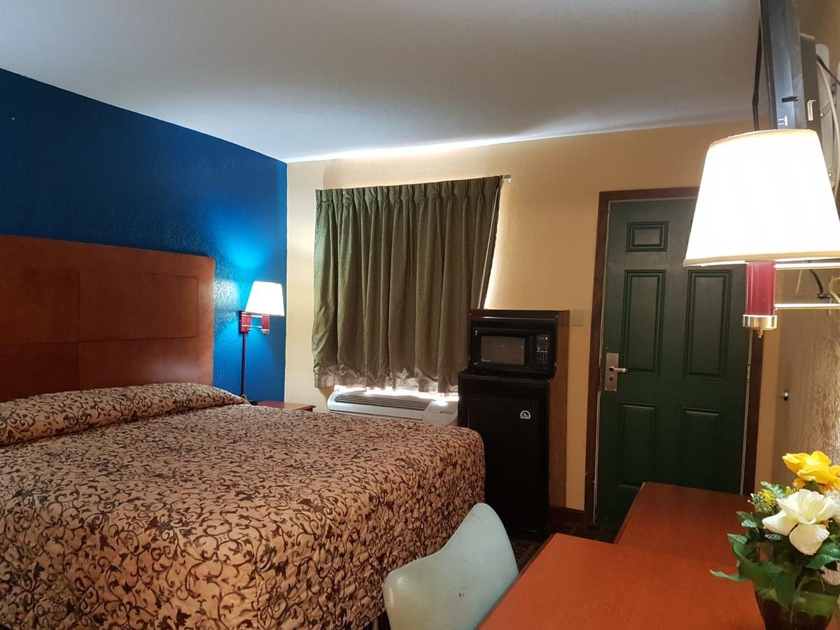 ויקטוריה Executive Inn מראה חיצוני תמונה