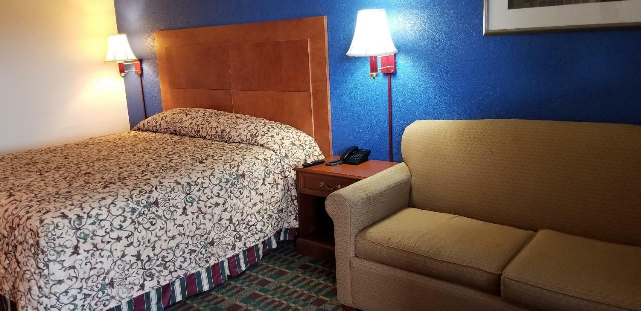 ויקטוריה Executive Inn מראה חיצוני תמונה
