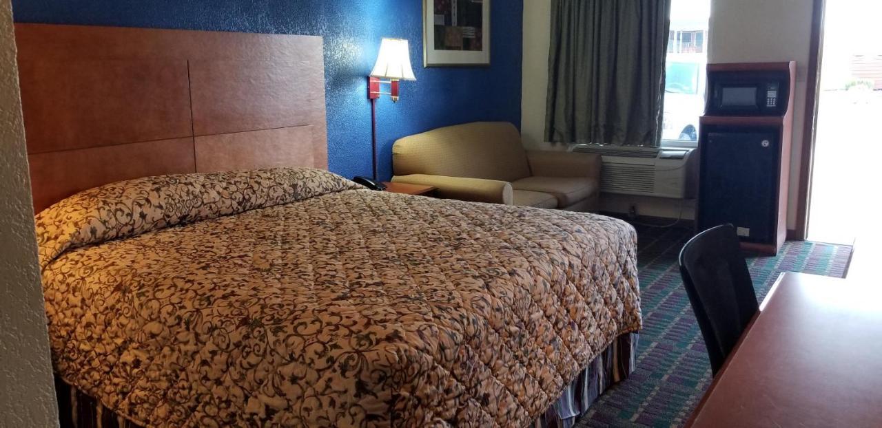 ויקטוריה Executive Inn מראה חיצוני תמונה